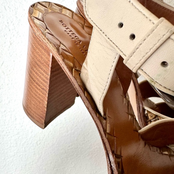 Bottega Veneta Cream and Bronze Intrecciato Heel Sandals - Picture 11 of 15